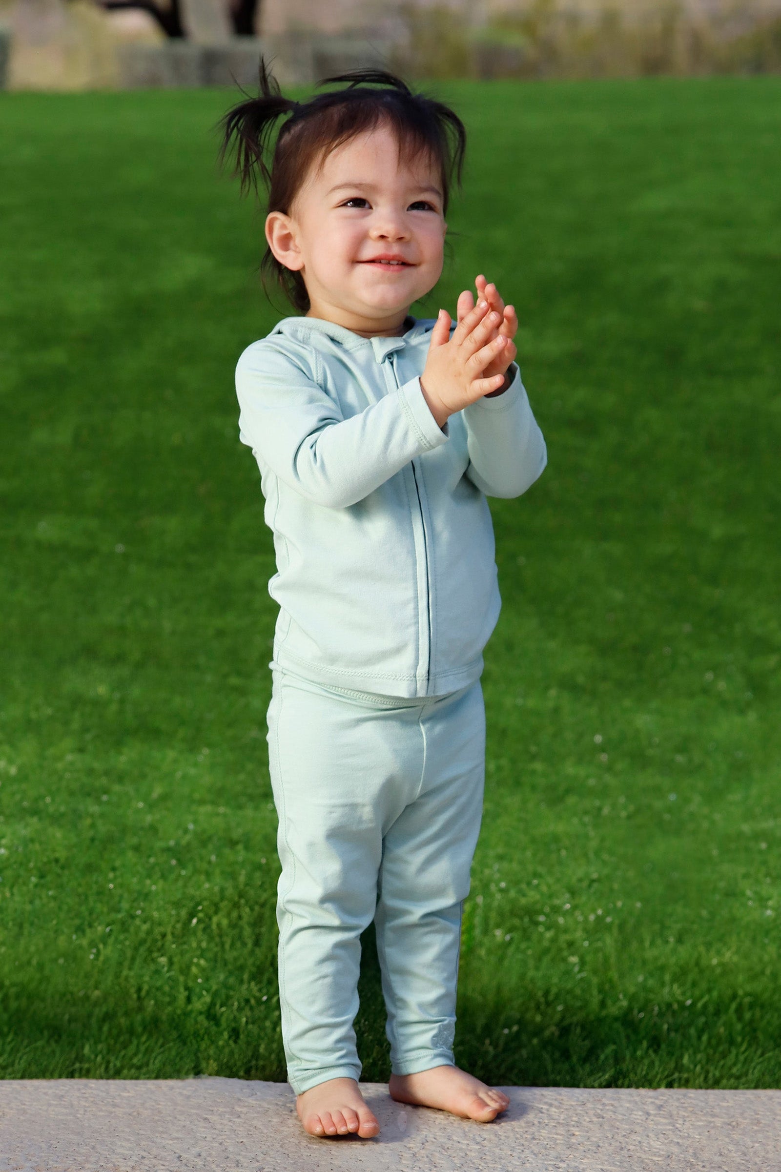 baby in everyday hooded jacket|frosty-green
