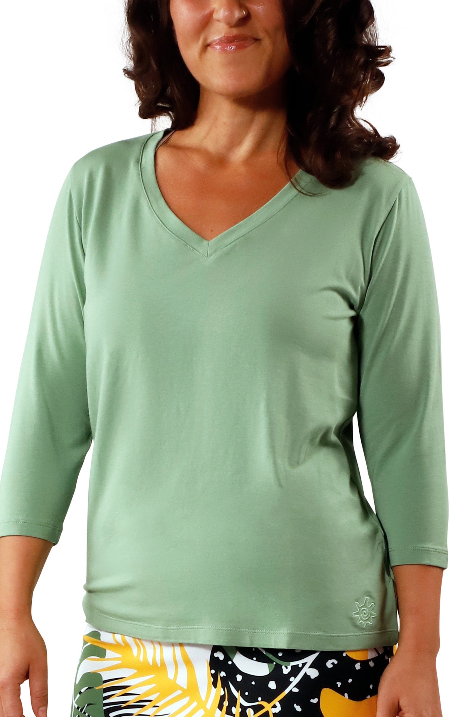 Women's 3/4 Sleeve V-Neck R&R Tee in Sage|sage
