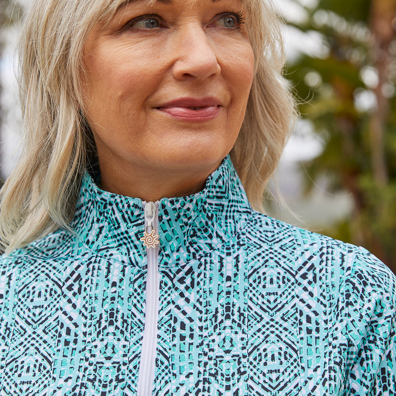 Close Up of the Zipper on the Women's Quarter Zip Vented Sun Shirt in Shasta Mosaic|shasta-mosaic