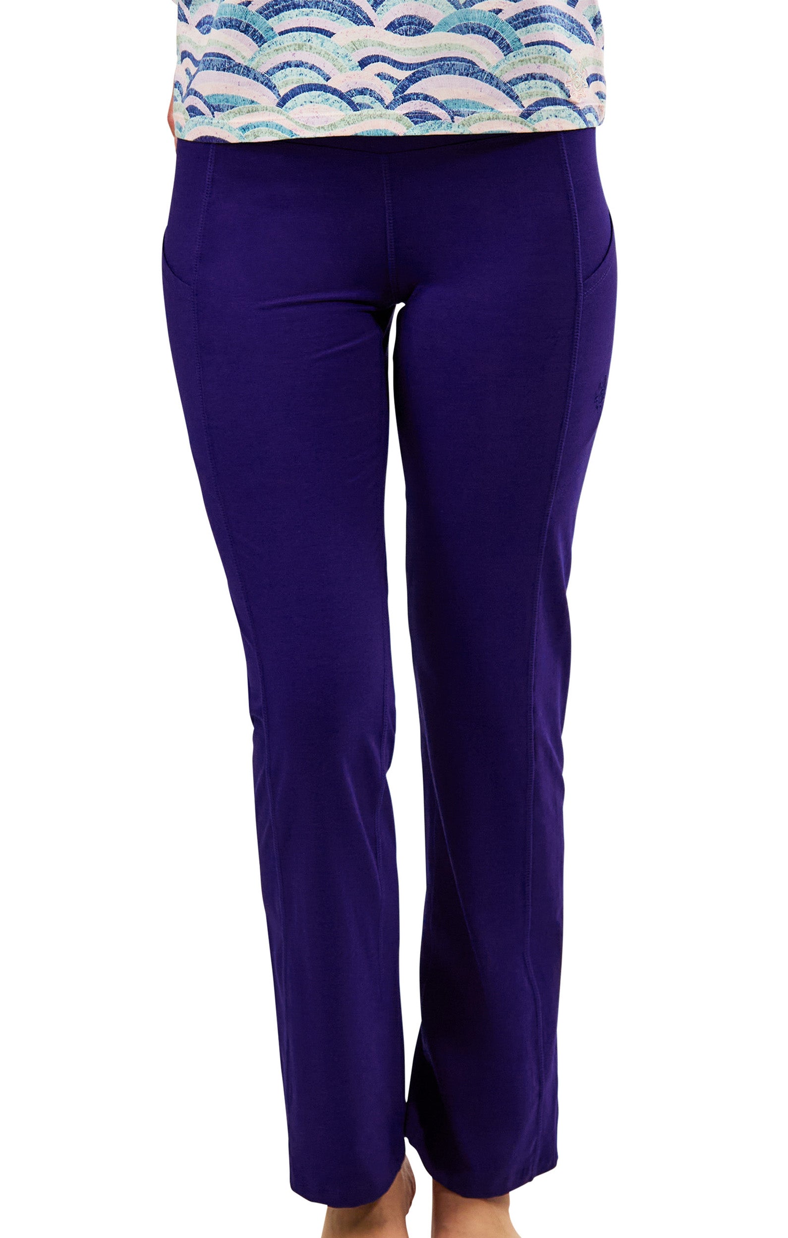 womens everyday flared leggings in dark navy|dark-navy