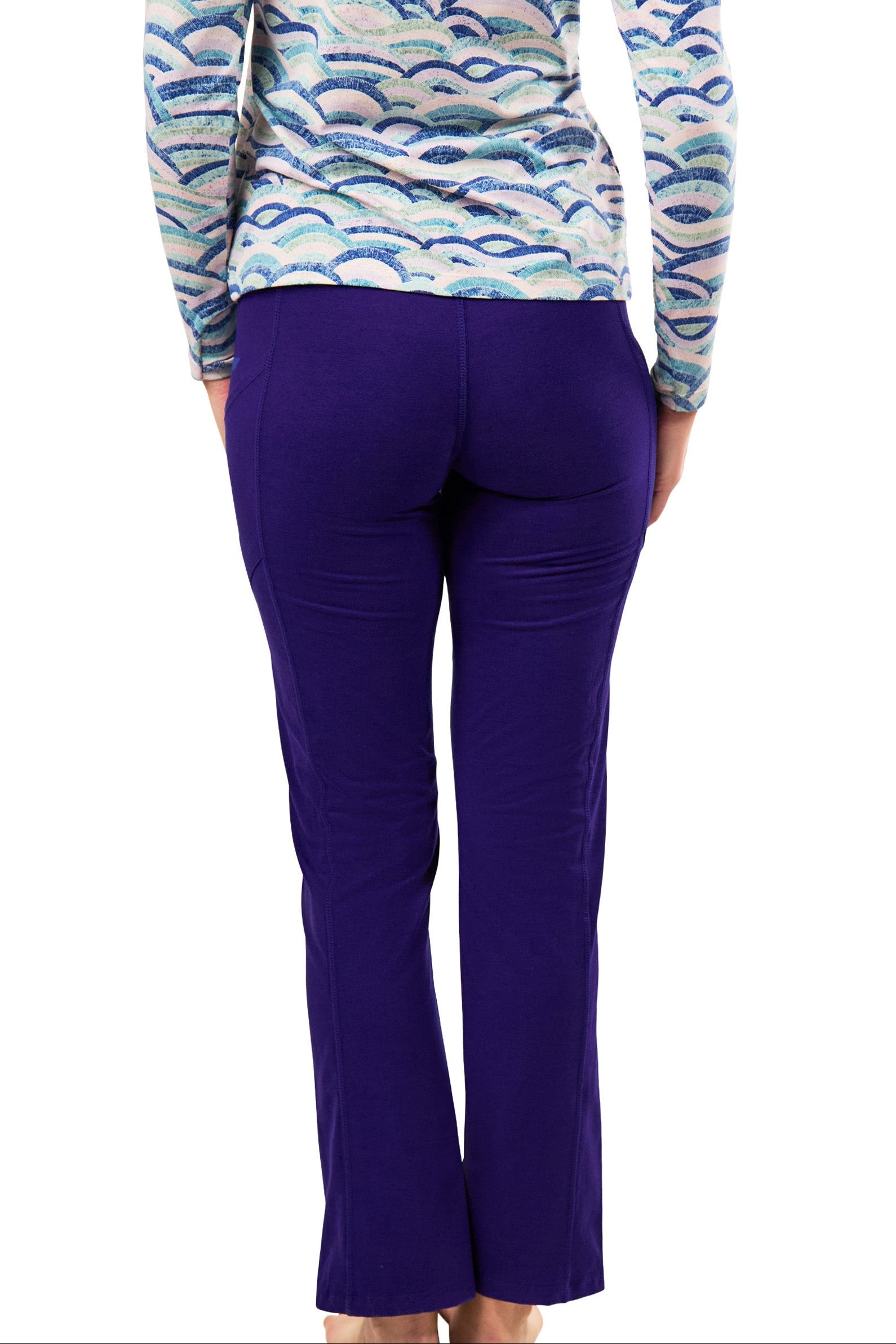 back view of womens everyday flared leggings in dark navy|dark-navy