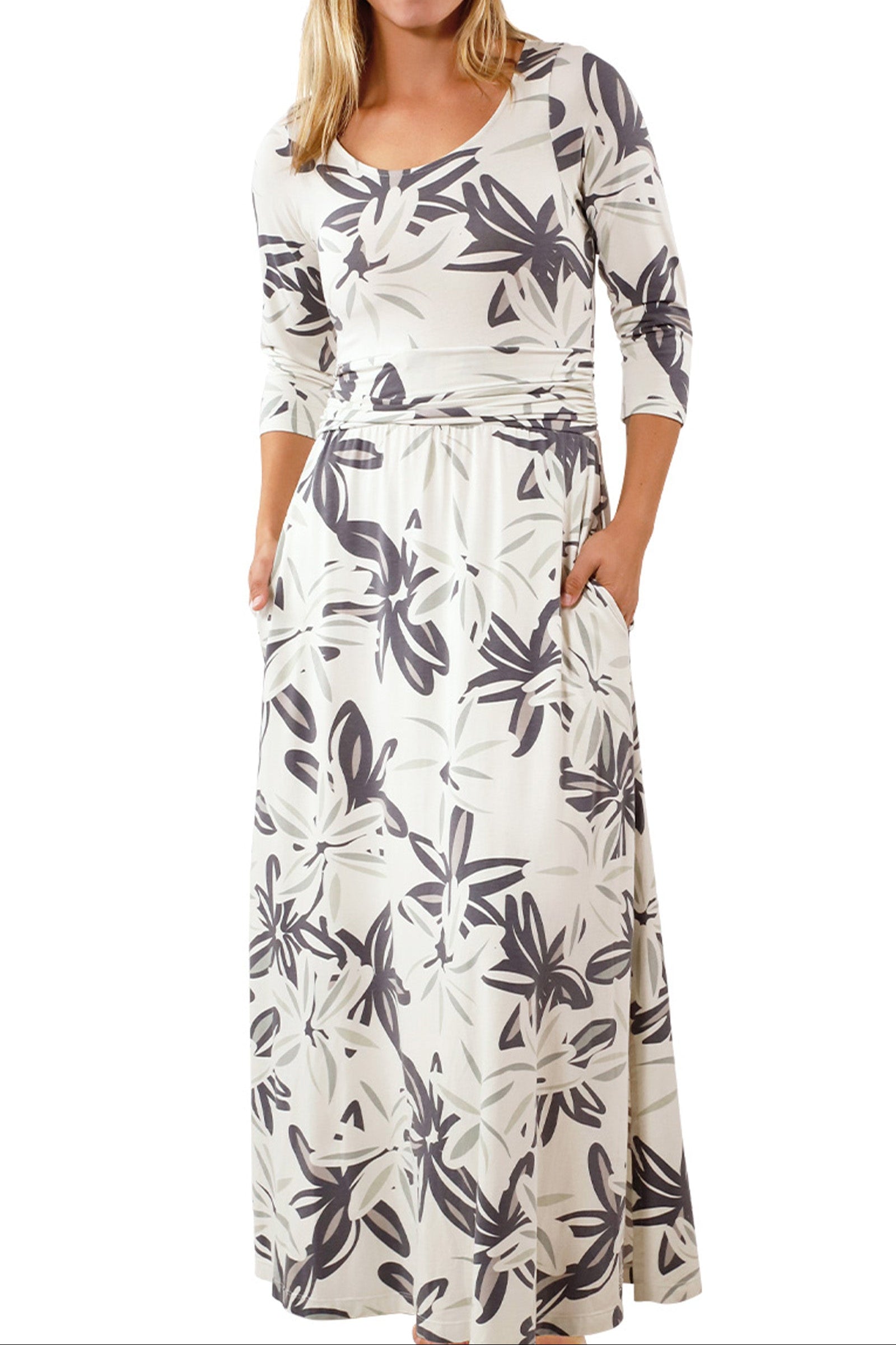 womens scoop neck maxi dress in breezy floral|breezy-floral
