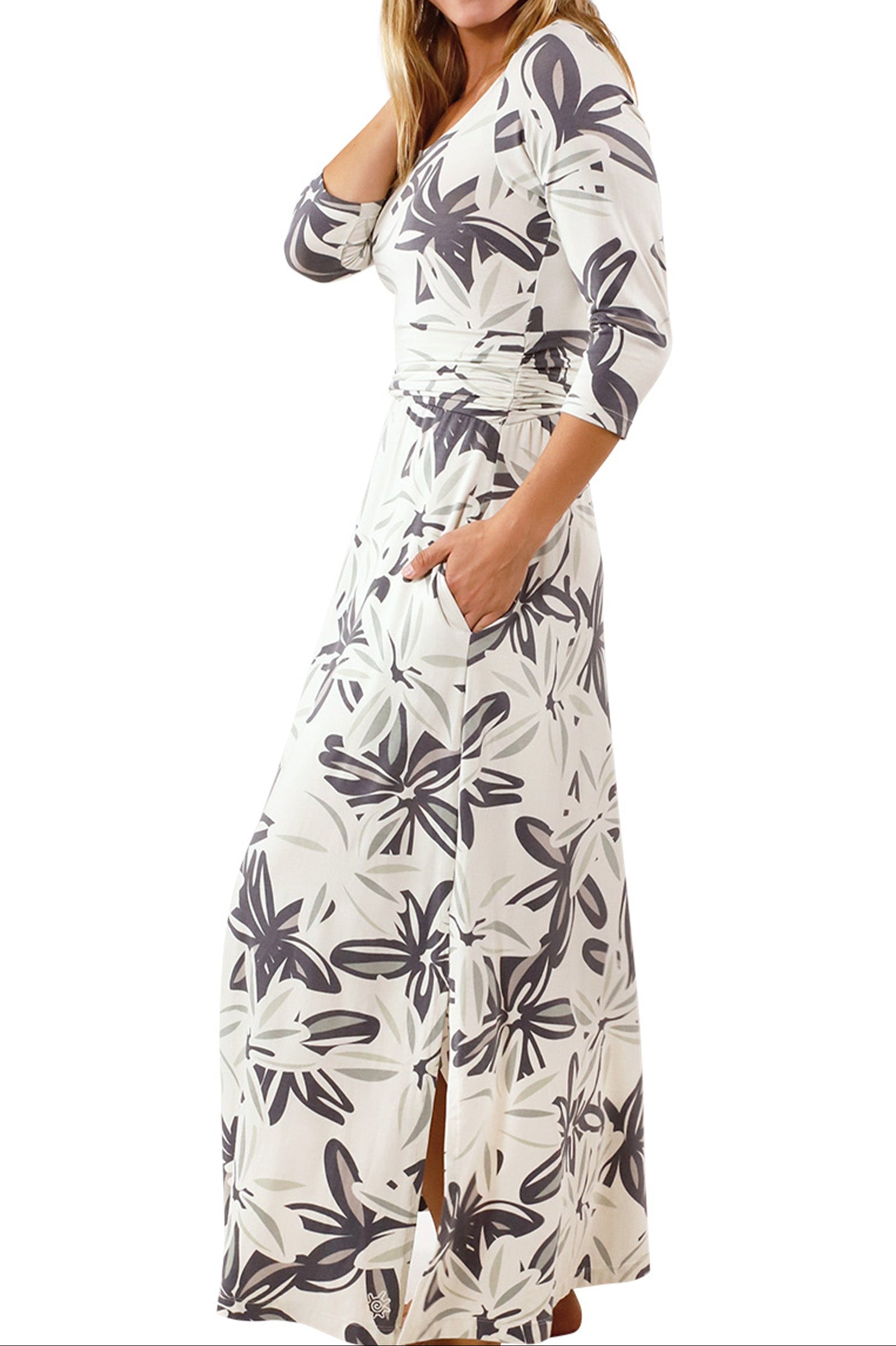 womens scoop neck maxi dress in breezy floral|breezy-floral
