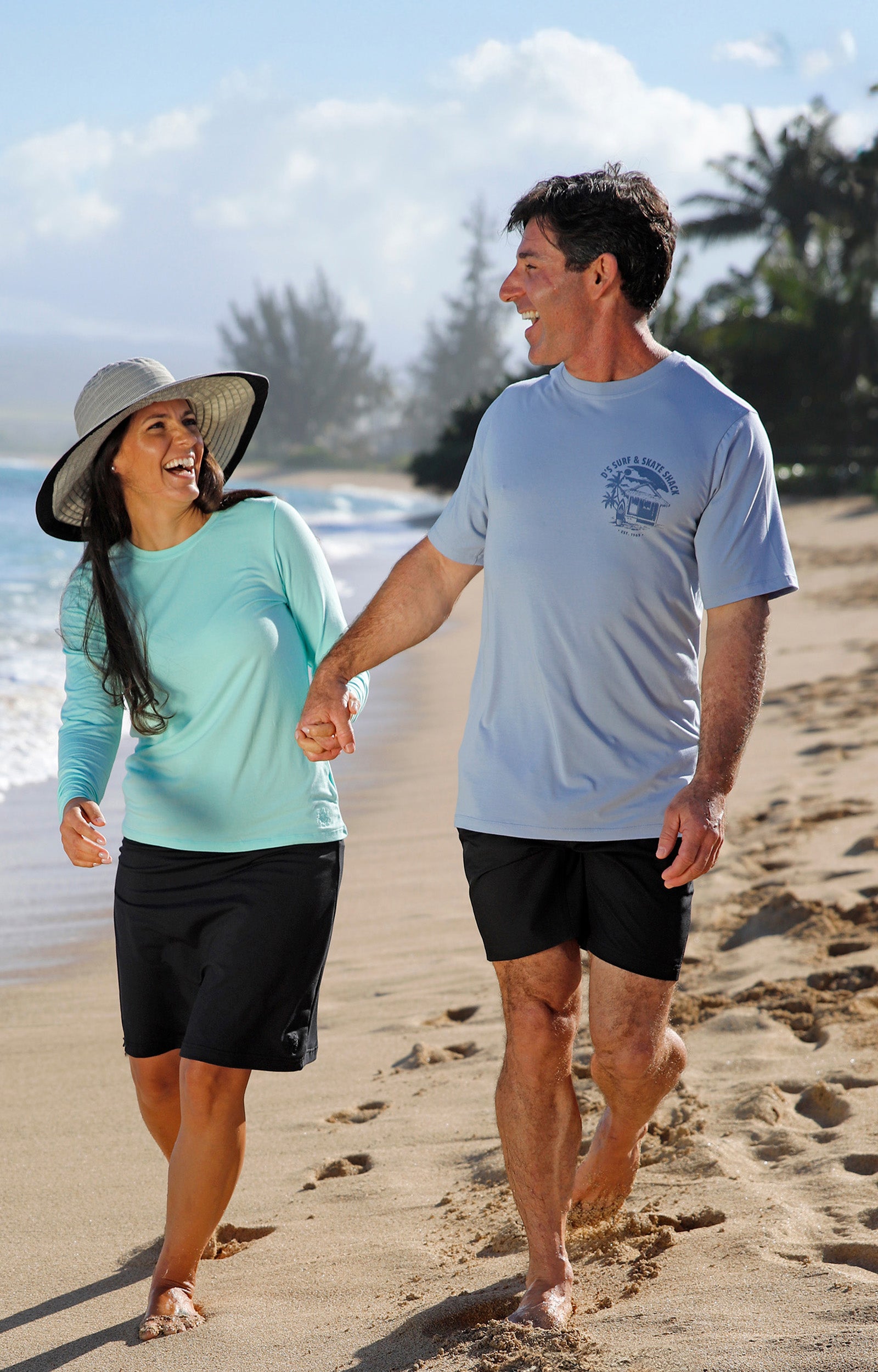 man walking on beach in men's short sleeve everyday tee|moon-dust
