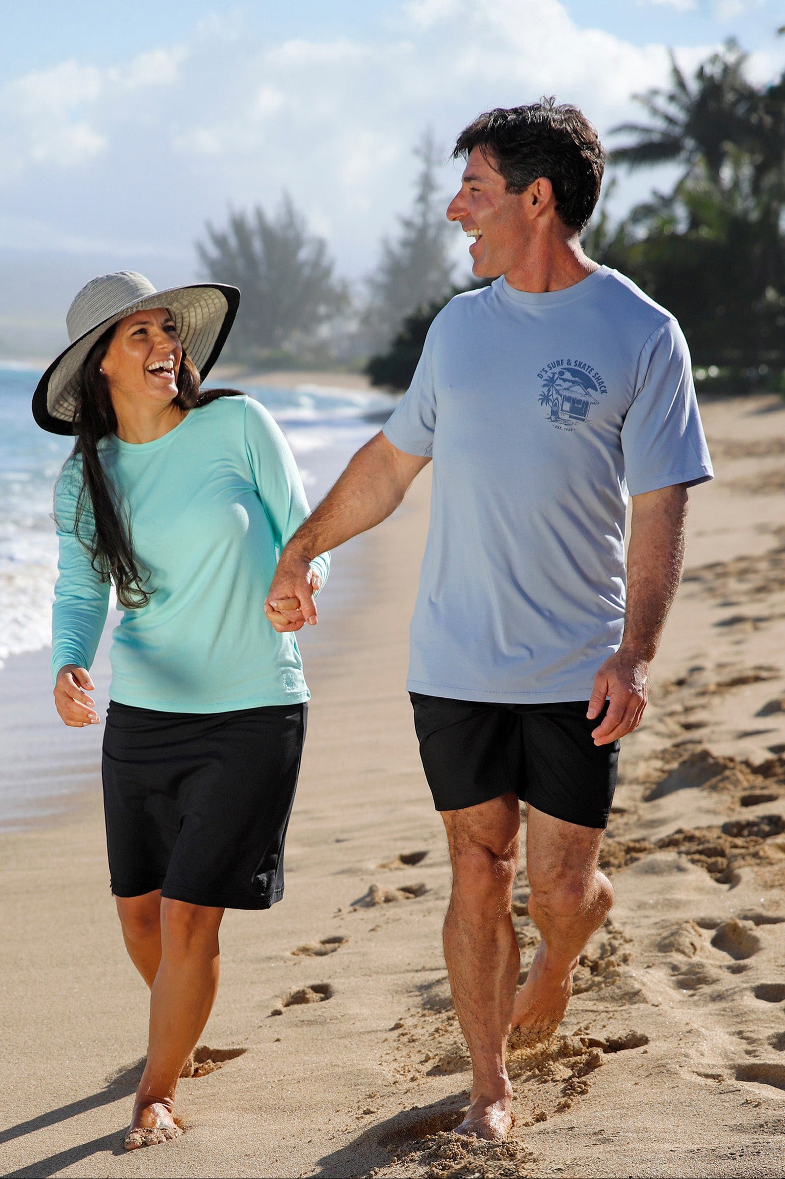 man walking on beach in men's short sleeve everyday tee|moon-dust