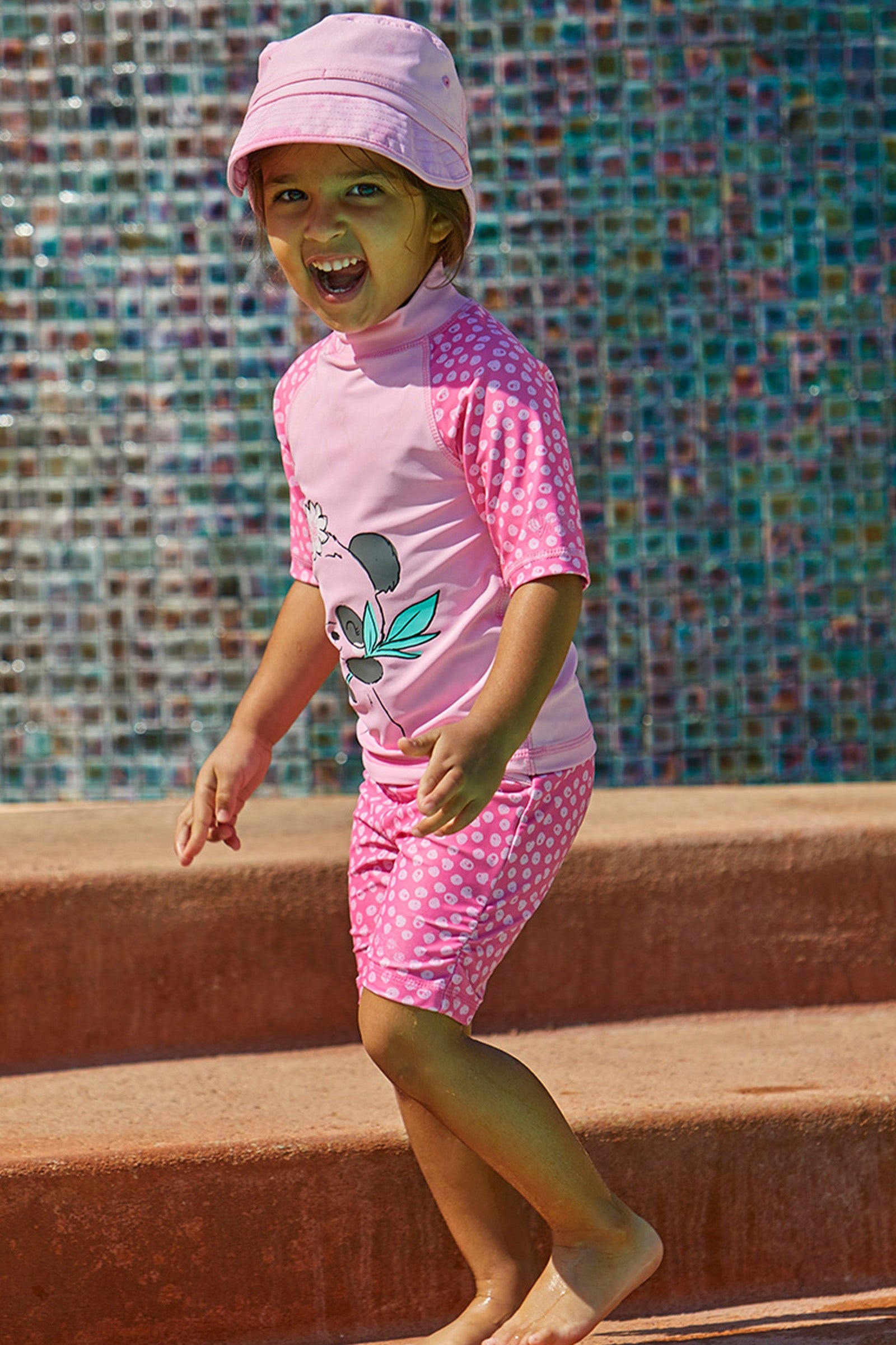 kid's adjustable flap sun hat in light pink|light-pink