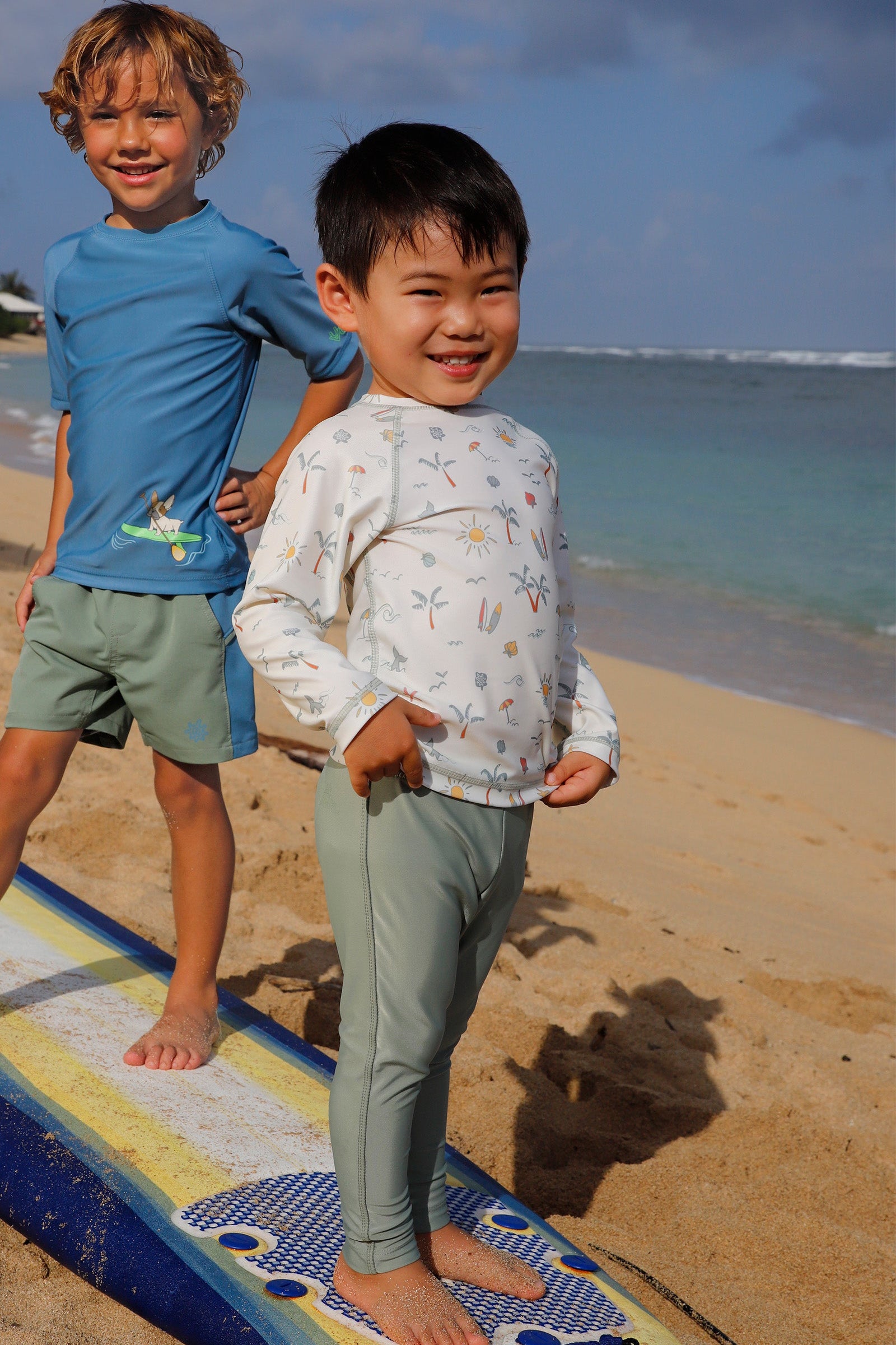 kids on the beach in long sleeve crew sunny swim shirt in tropical trip|tropical-trip
