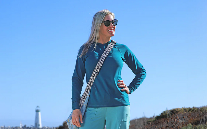 Stylish Winter Hiking Outfits for Women 2024