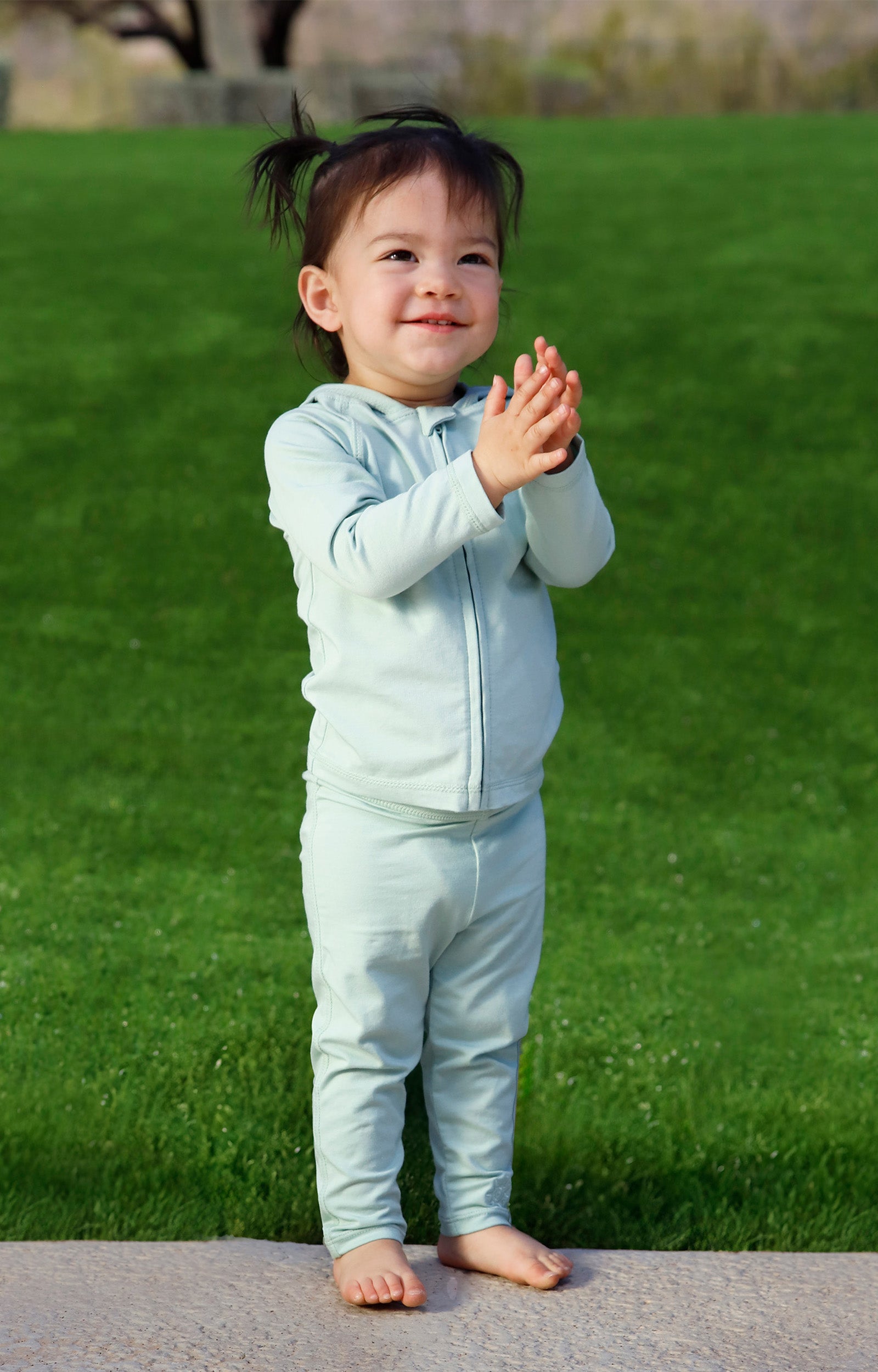 baby in everyday hooded jacket|frosty-green