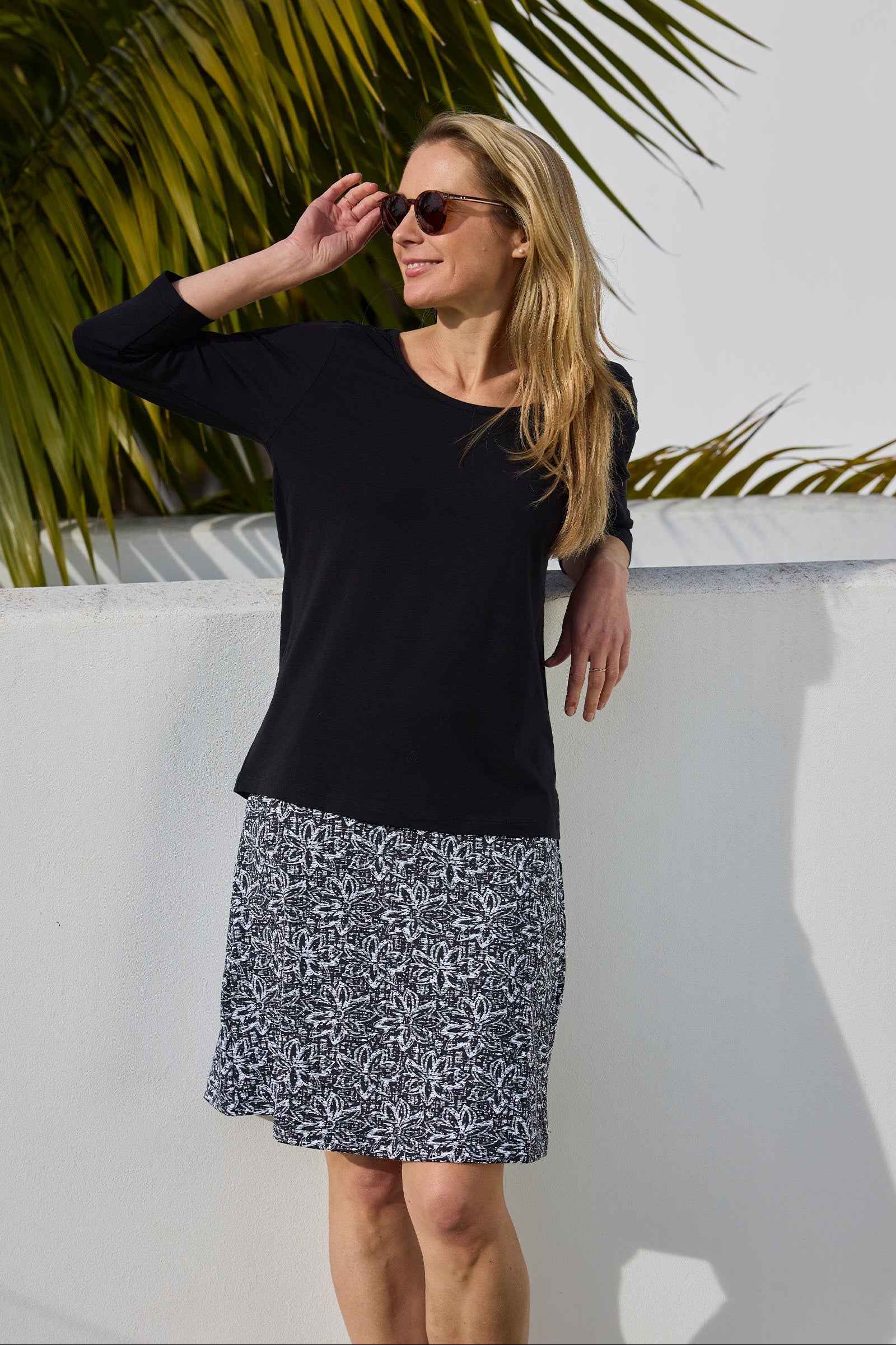 Women's 3/4 Sleeve Scoop Neck R&R Tee