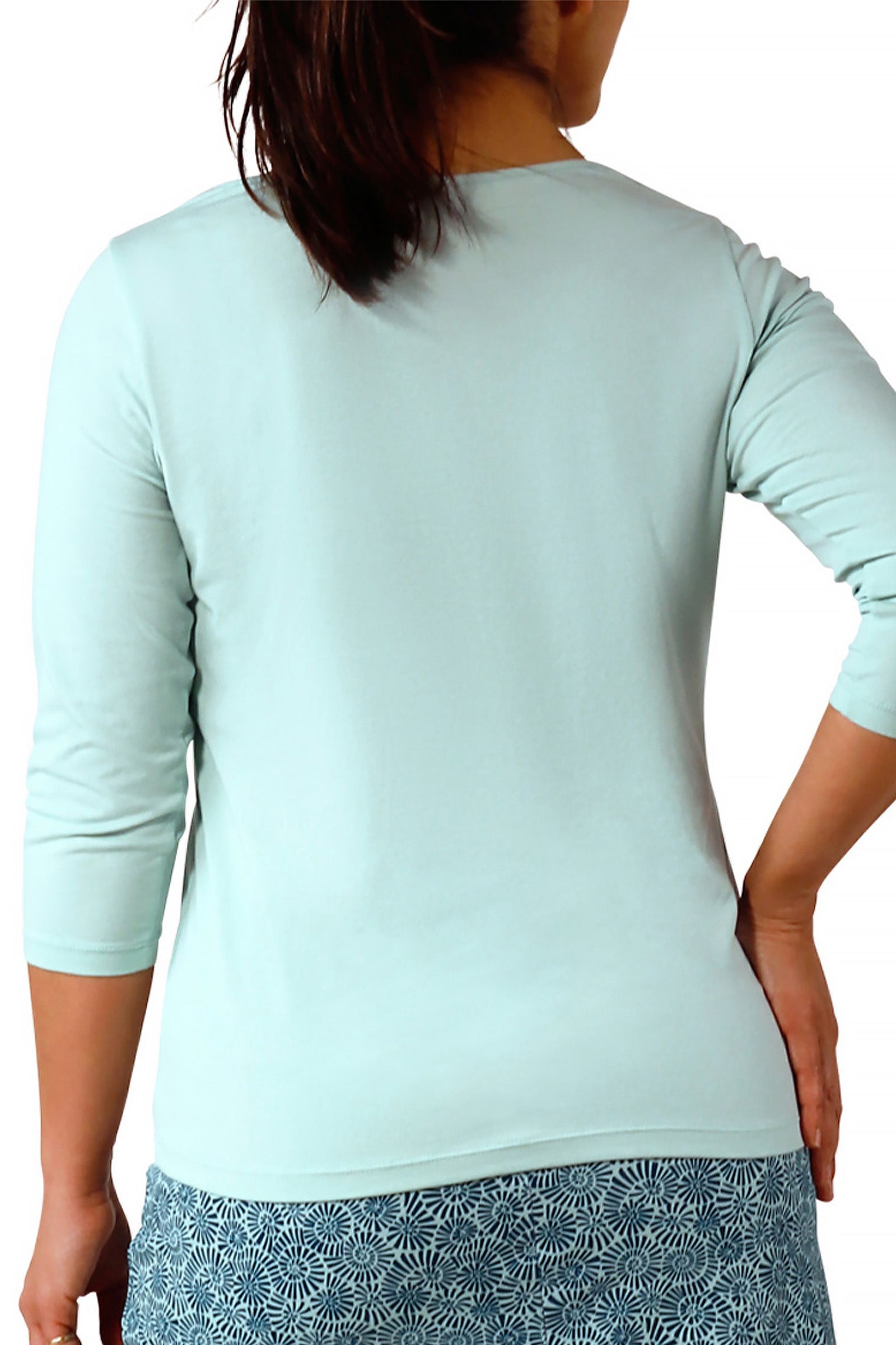 back view of womens 3/4 sleeve scoop neck r&r tee in dewdrop|dewdrop