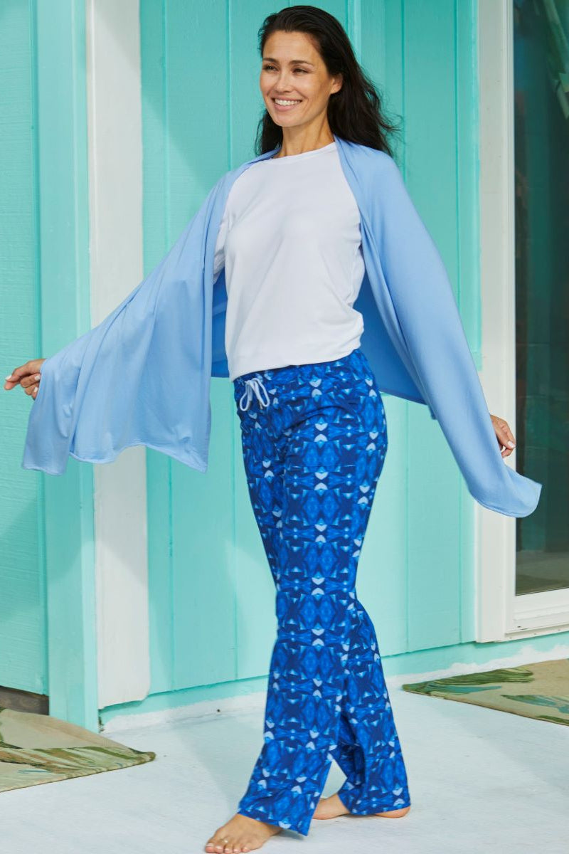 Woman at a Hotel in the Women's Lounge Pants in Navy Blue Prism|navy-blue-prism