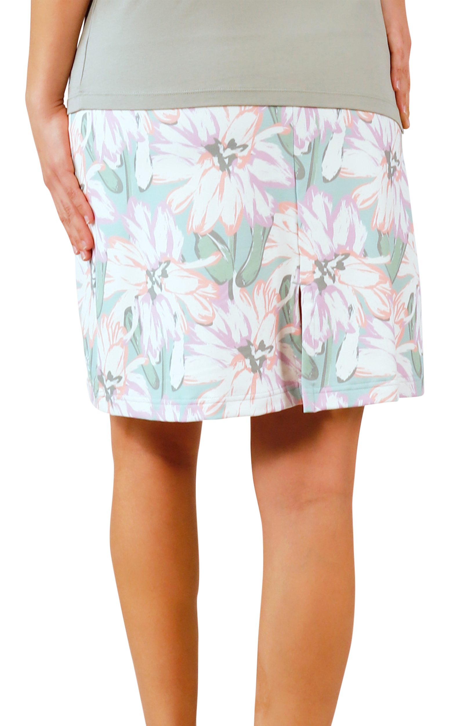 back view of women's knee length travel skort|aurora-bloom