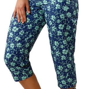 Women's front Beach Capris in Coastal Hibiscus|coastal-hibiscus