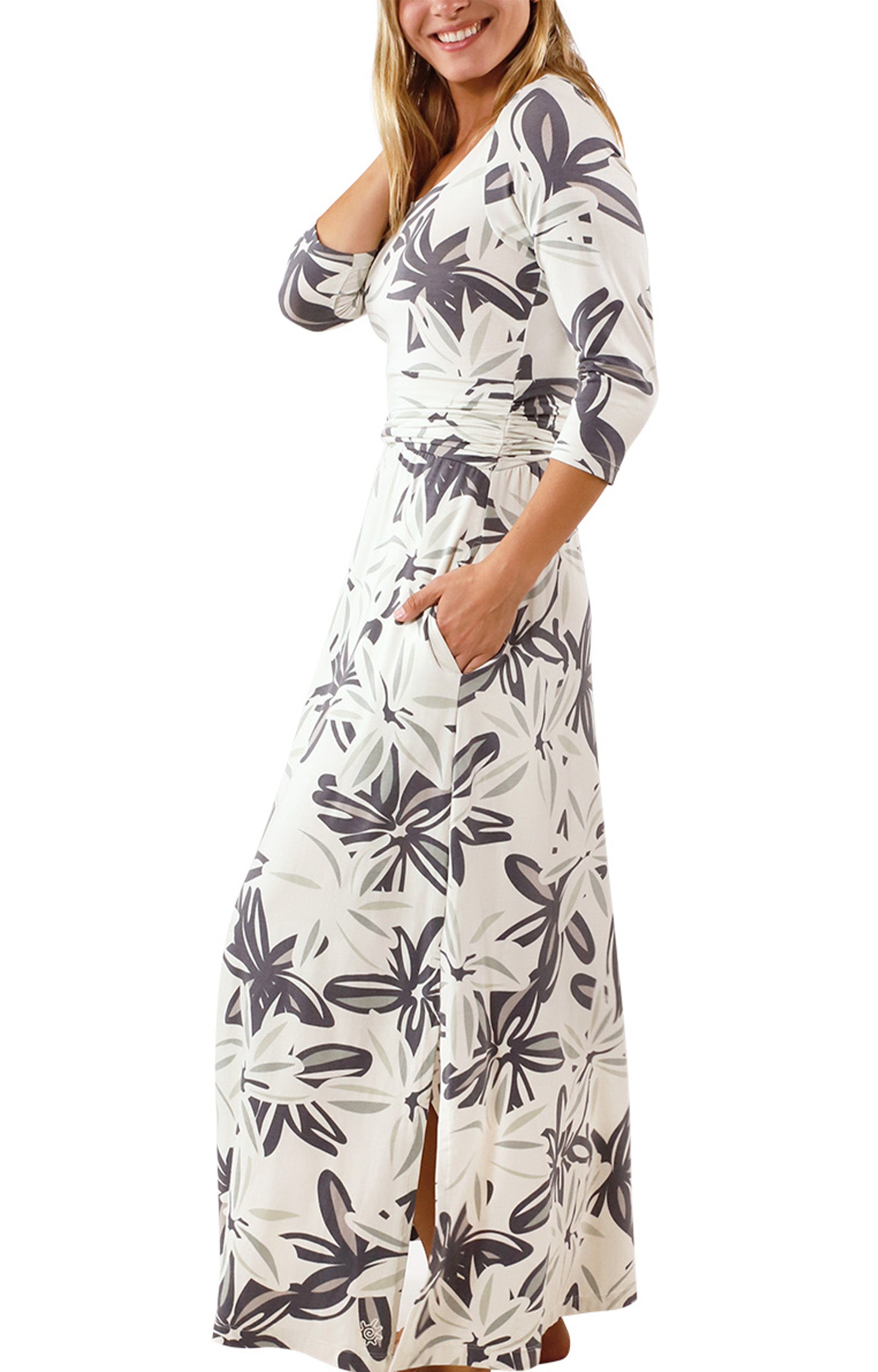 womens scoop neck maxi dress in breezy floral|breezy-floral