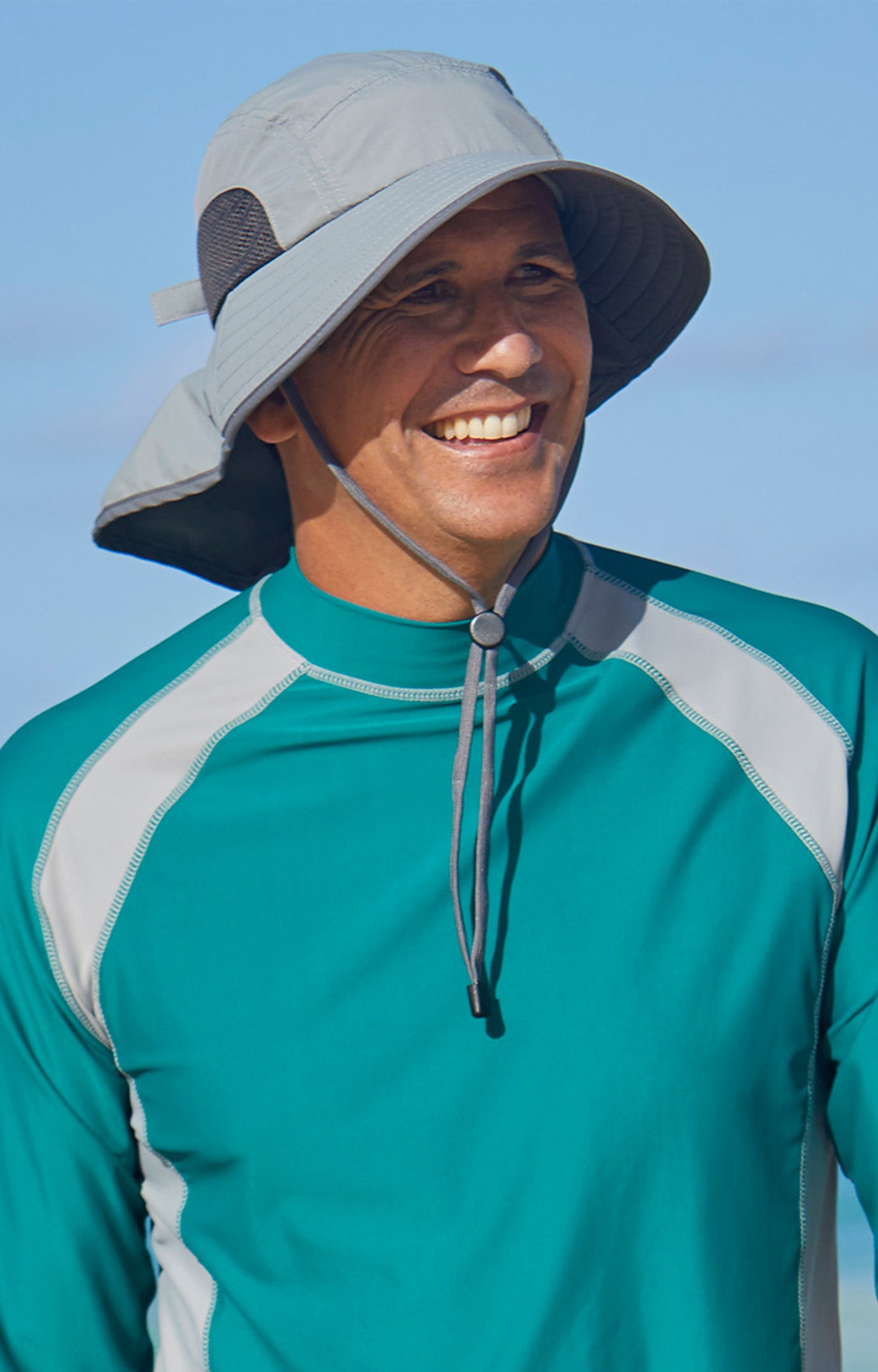 Man in the wide brim sun shade hat in grey|grey-steel-grey