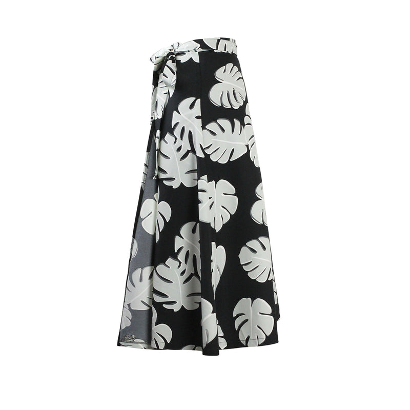 Side View of the Women's Wrap Skirt in Black Flora|black-flora