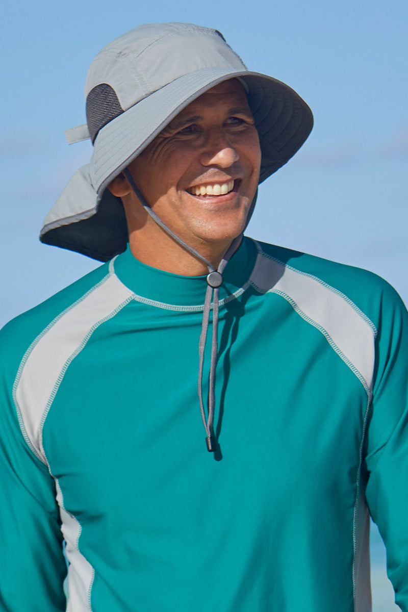 Man in the wide brim sun shade hat in grey|grey-steel-grey