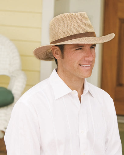 Man in UV Skinz's Outback Hat in Natural|natural